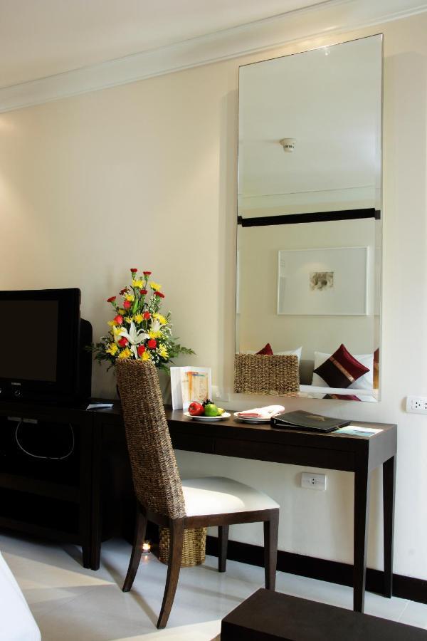 Thara Patong Beach Resort & Spa Chambre photo